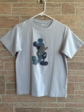 Uniqlo Mickey Stands UT Graphic T-Shirt